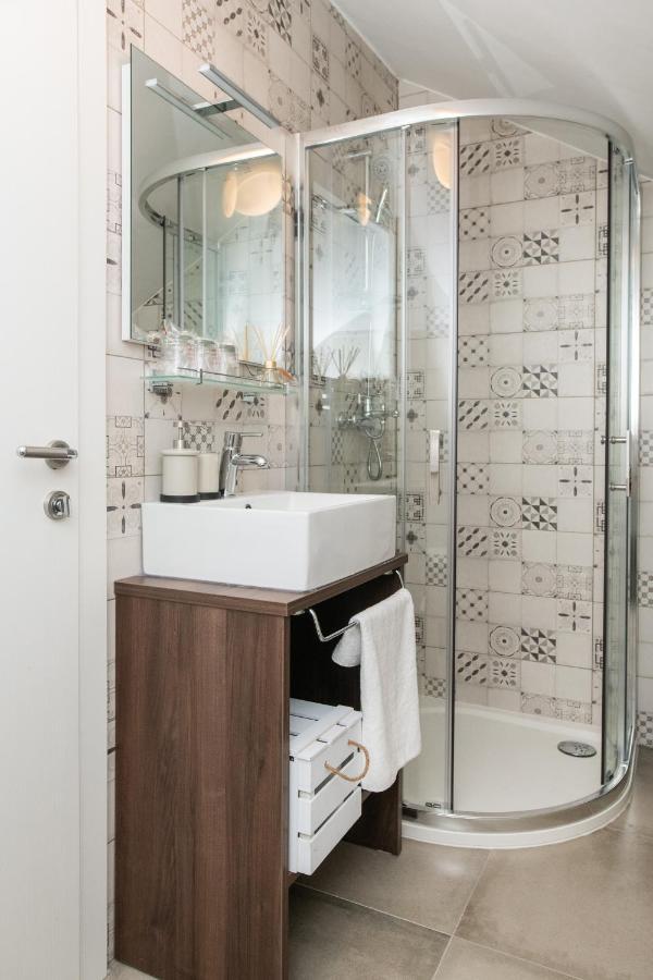 House Andro Villa พรีมอชเตน ภายนอก รูปภาพ